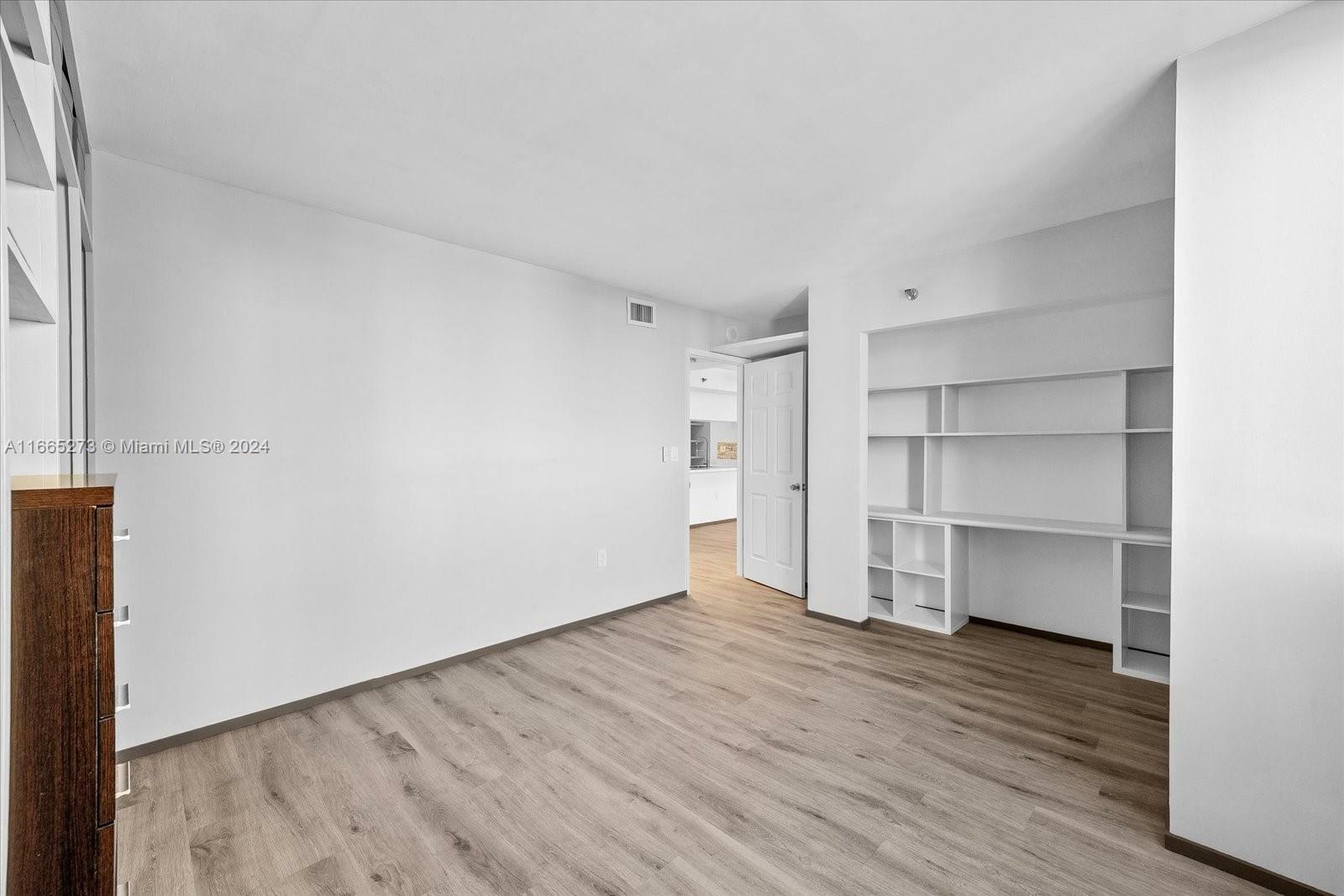 Property Photo:  850 N Miami Ave W-707  FL 33136 