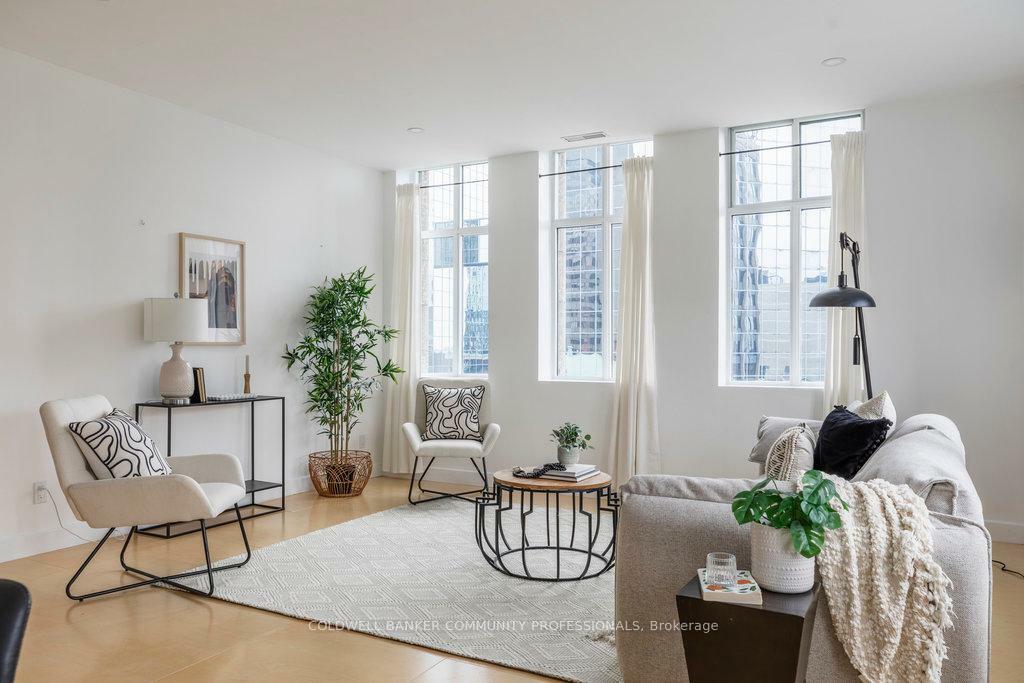 Property Photo: 36 James Street S 702 ON L8P 4W4