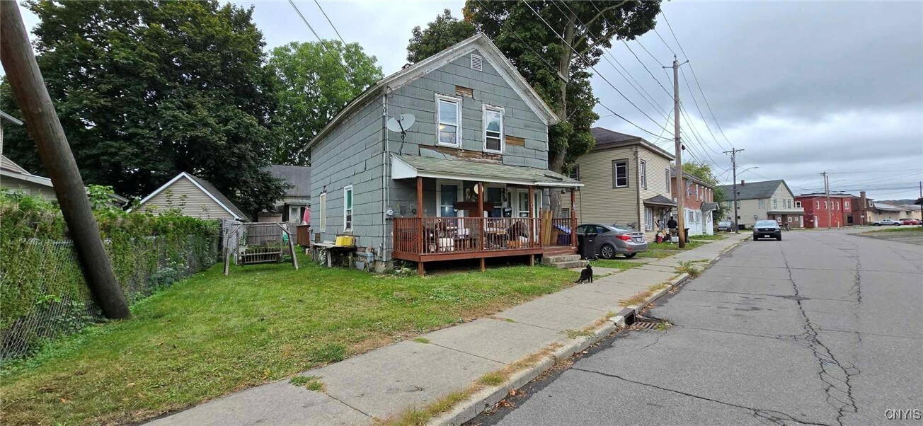 Property Photo:  10 South Avenue  NY 13045 