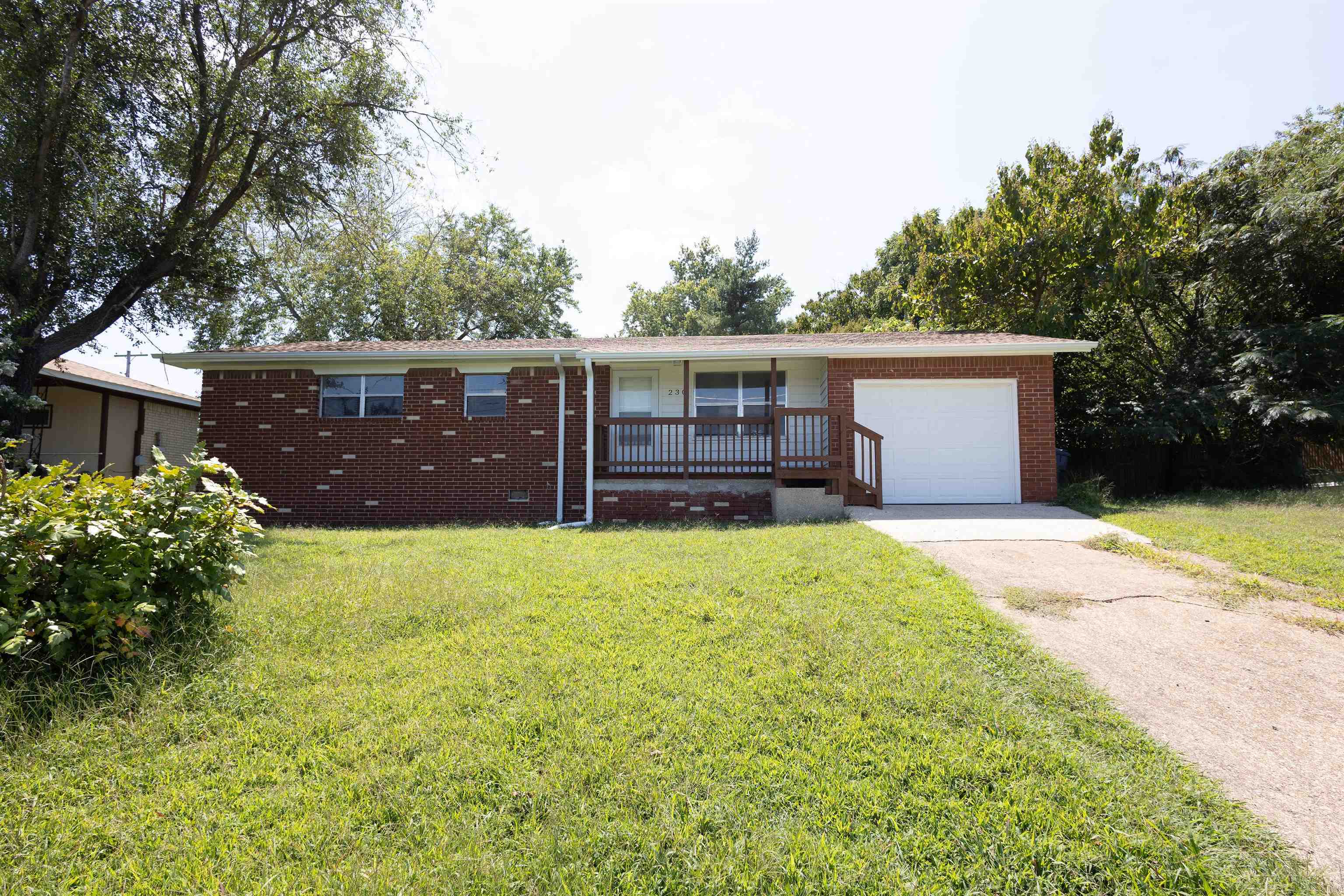 Property Photo: 230 Missouri Avenue AR 72554