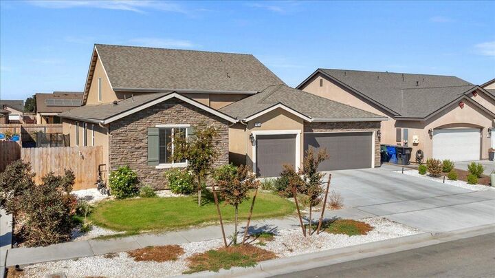 Property Photo:  1936 Red Rock Drive  CA 93230 