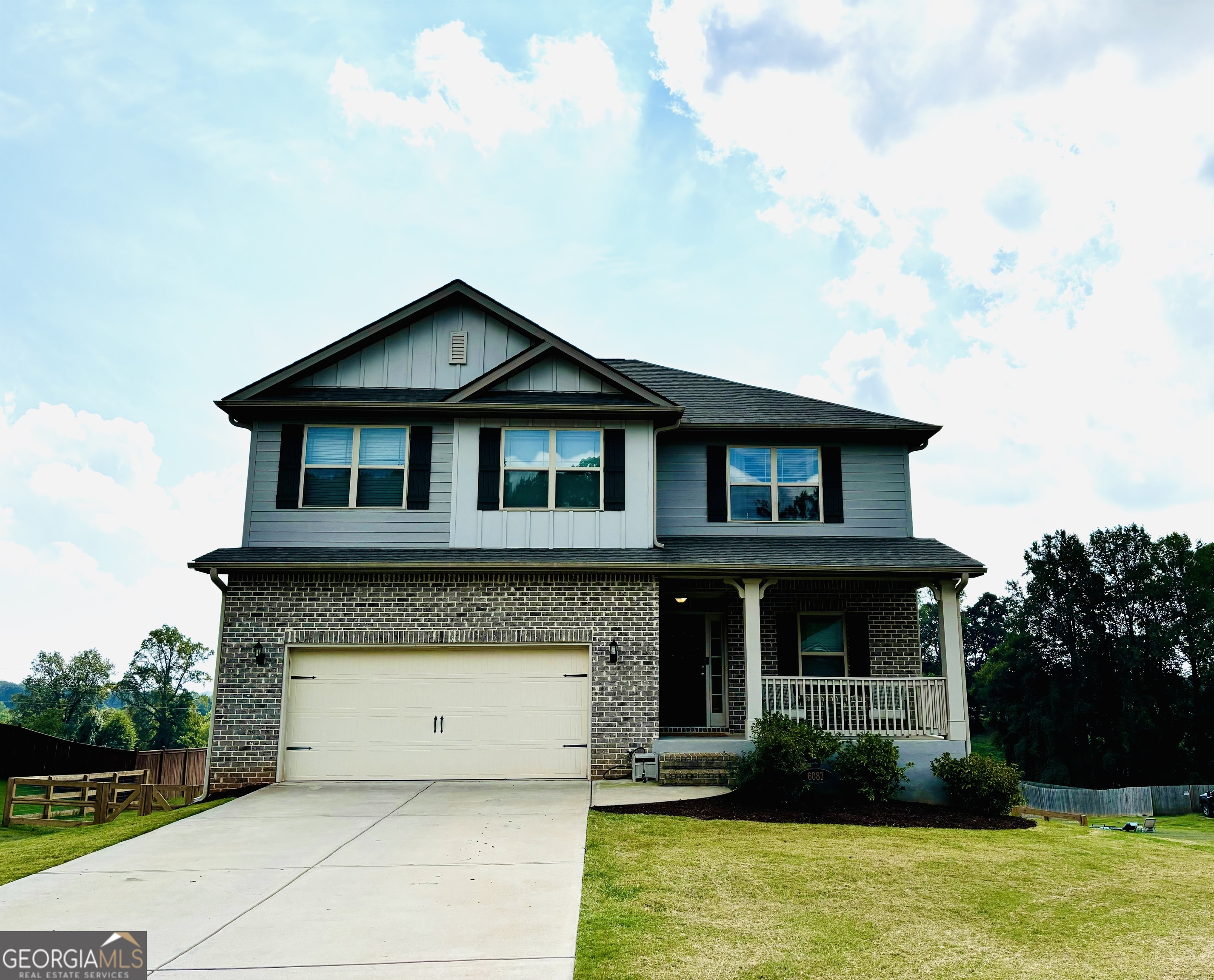 Property Photo:  6087 Creekside View Lane  GA 30527 