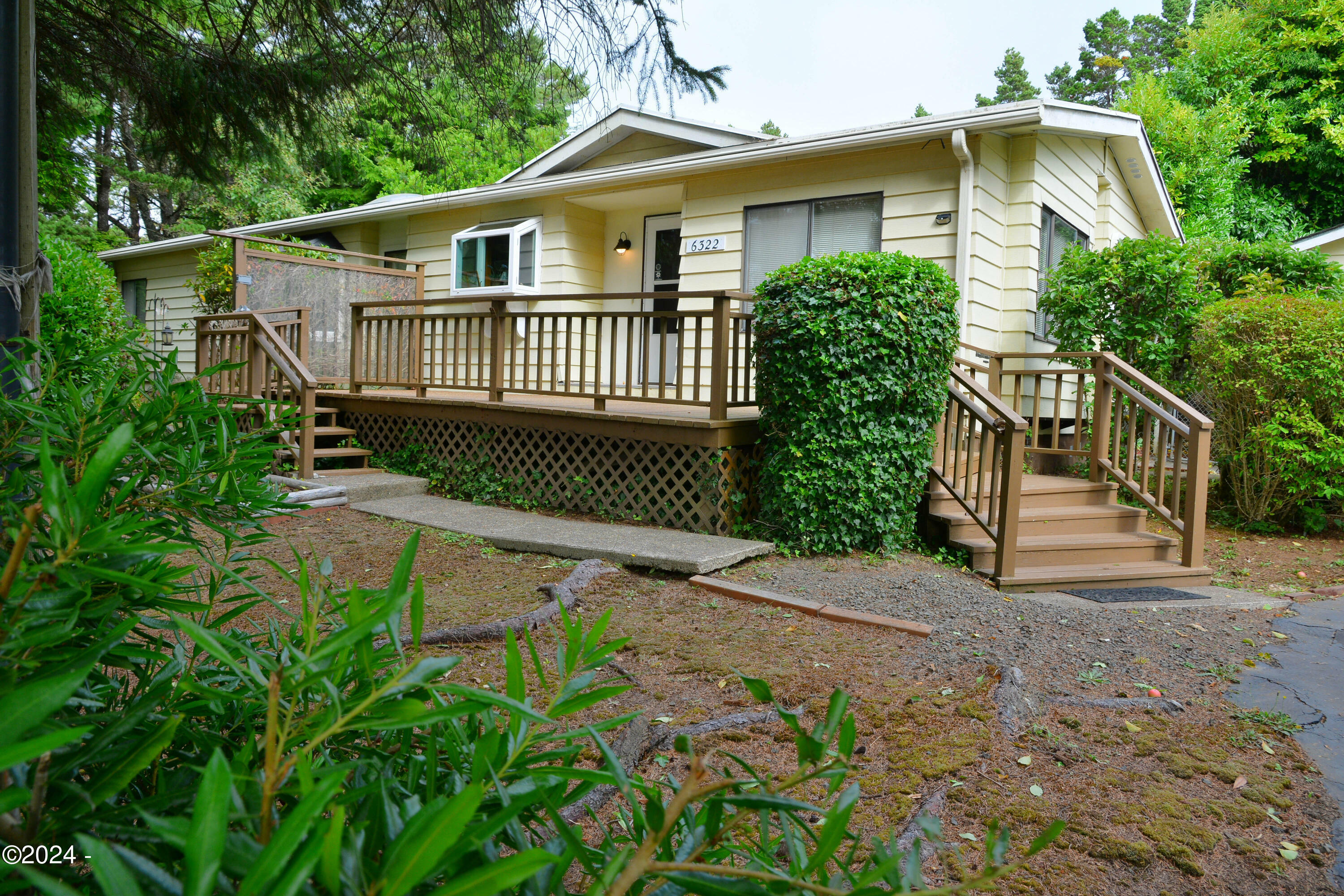 Property Photo:  6322 Rhododendron Avenue  OR 97388 