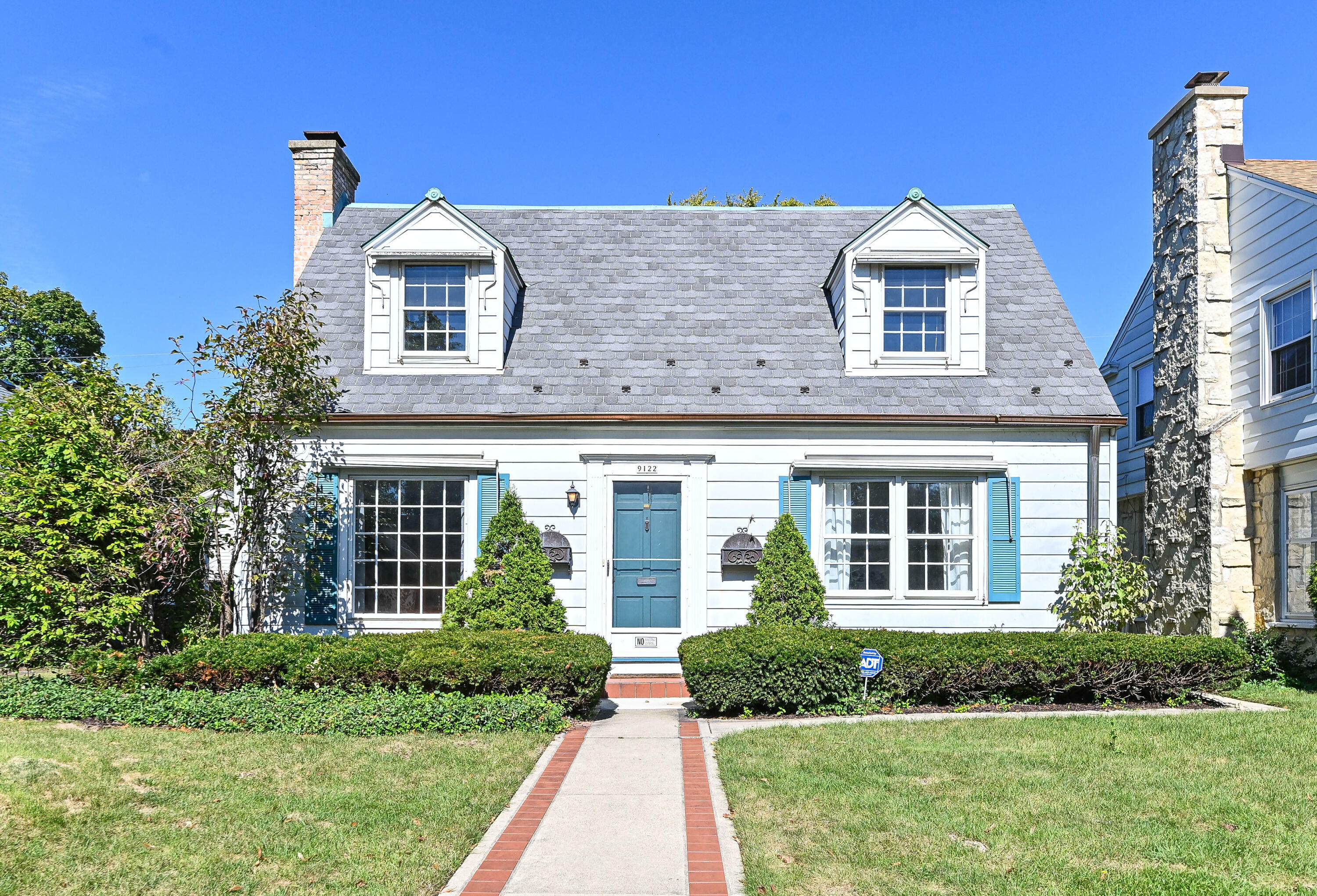 Property Photo: 9122 Stickney Ave WI 53226