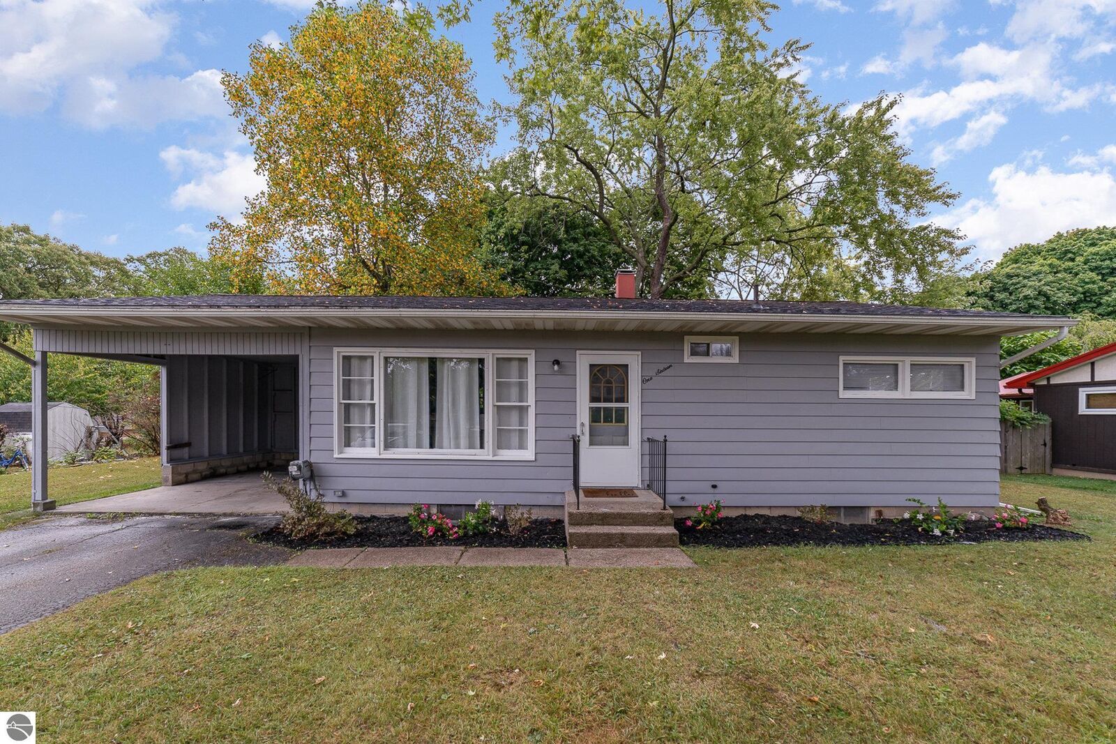 Property Photo:  116 Williamette Avenue  MI 48801 