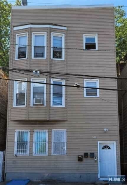 Property Photo:  501 S 10th Street  NJ 07103 