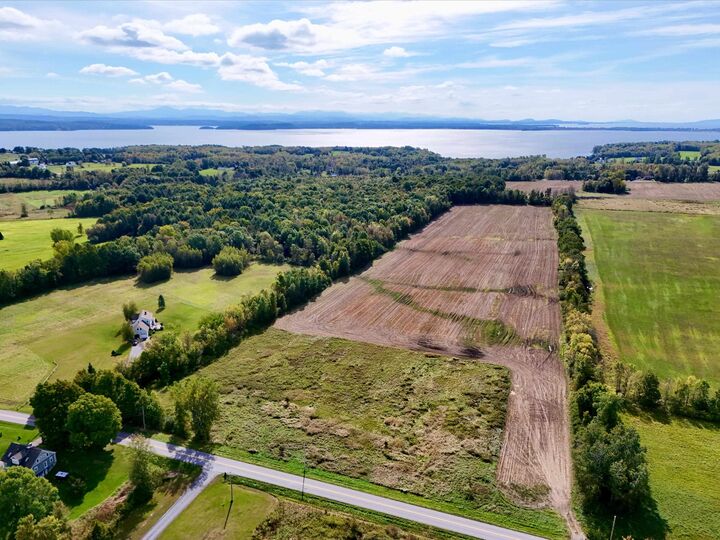 Property Photo:  16 Landon Road  VT 05468 
