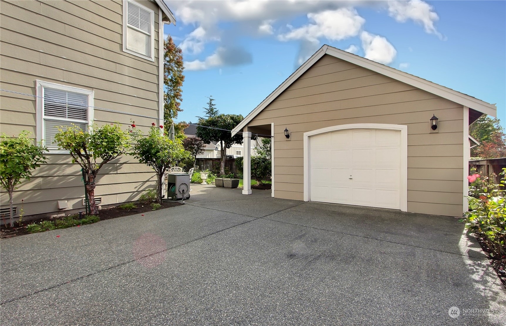 Property Photo:  1803 Mariner Circle NE  WA 98422 