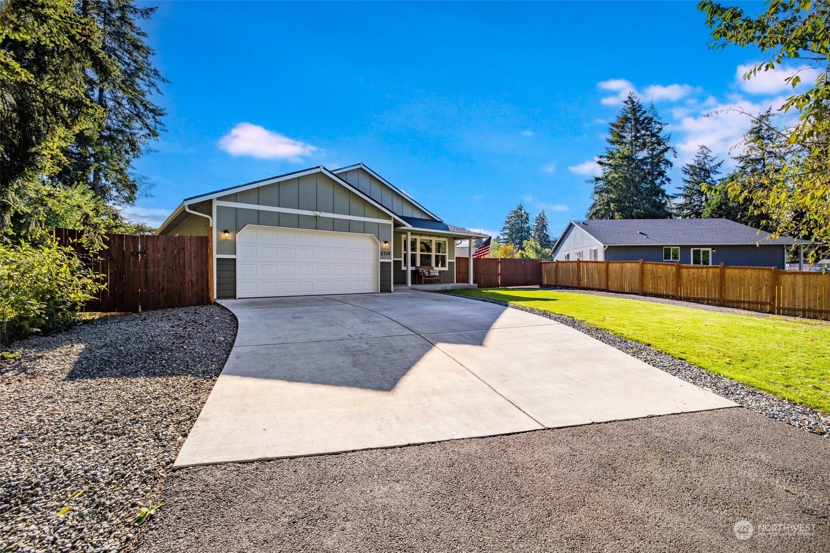 Property Photo:  5704 258th St Court E  WA 98338 