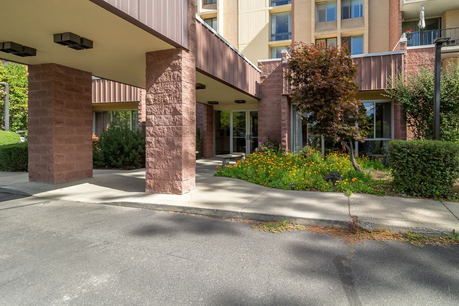 Property Photo:  1311 S Westcliff Pl #410  WA 99224 