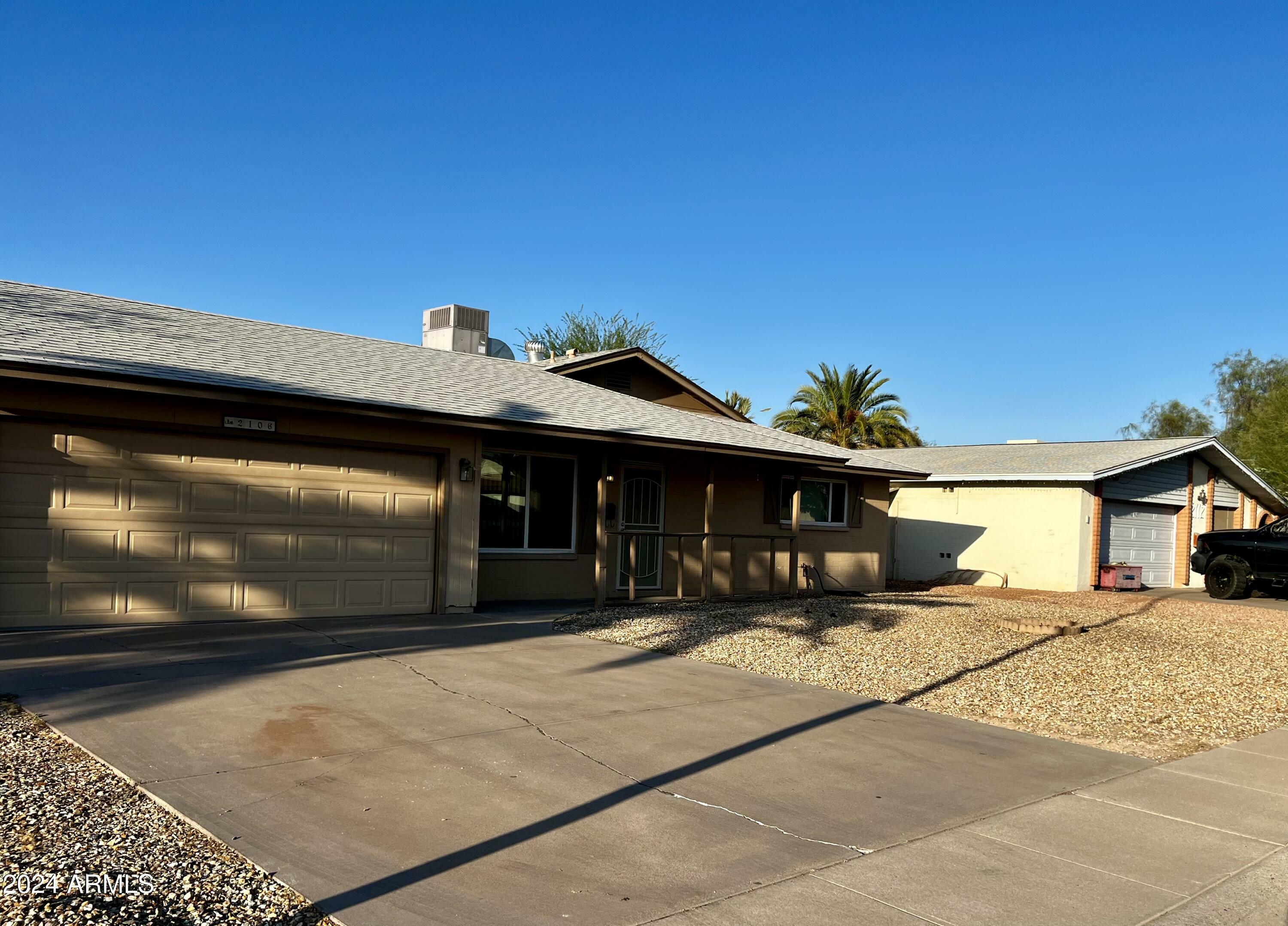 Property Photo:  2106 E Greenway Drive  AZ 85282 