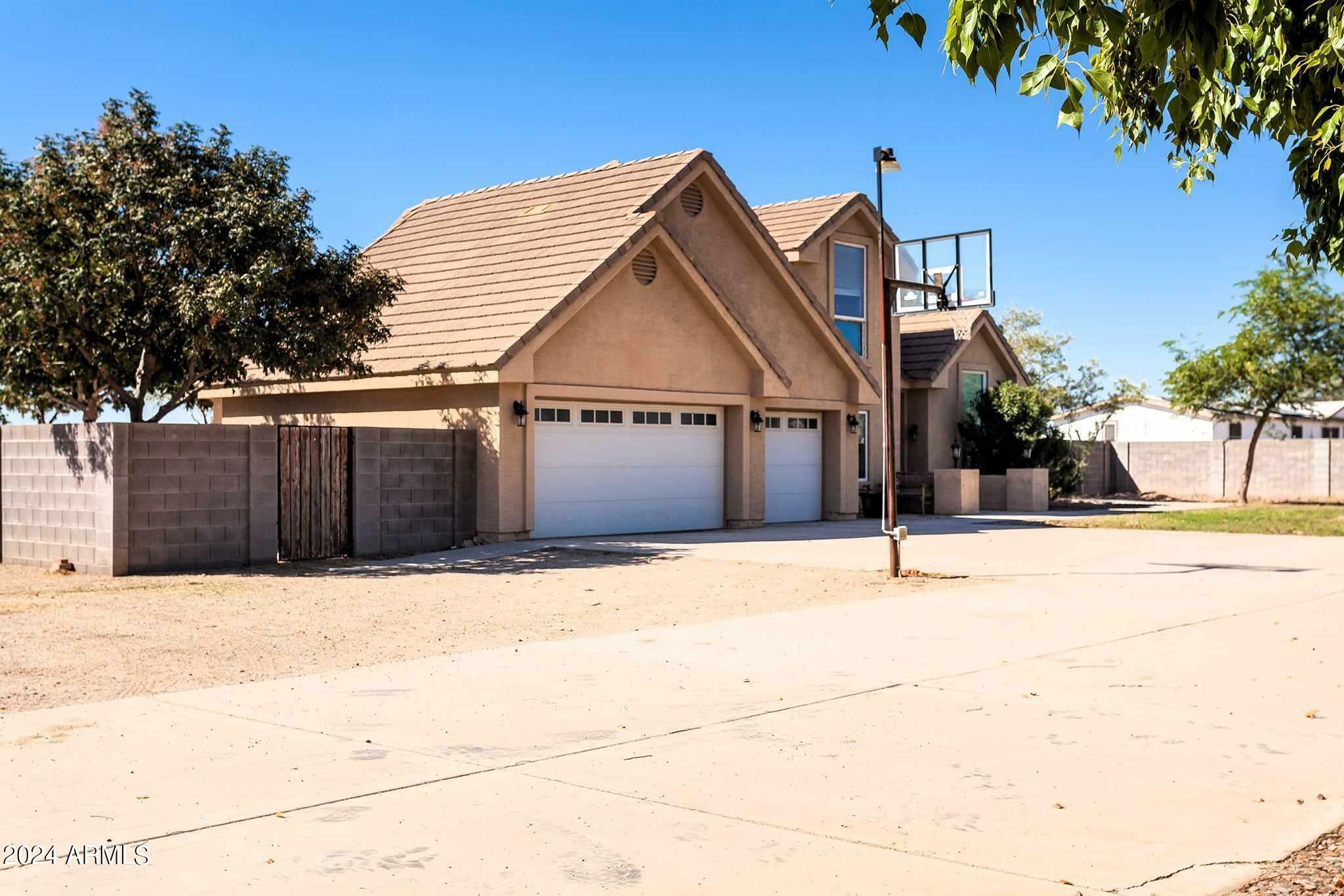 Property Photo:  6485 E Heritage Road  AZ 85132 