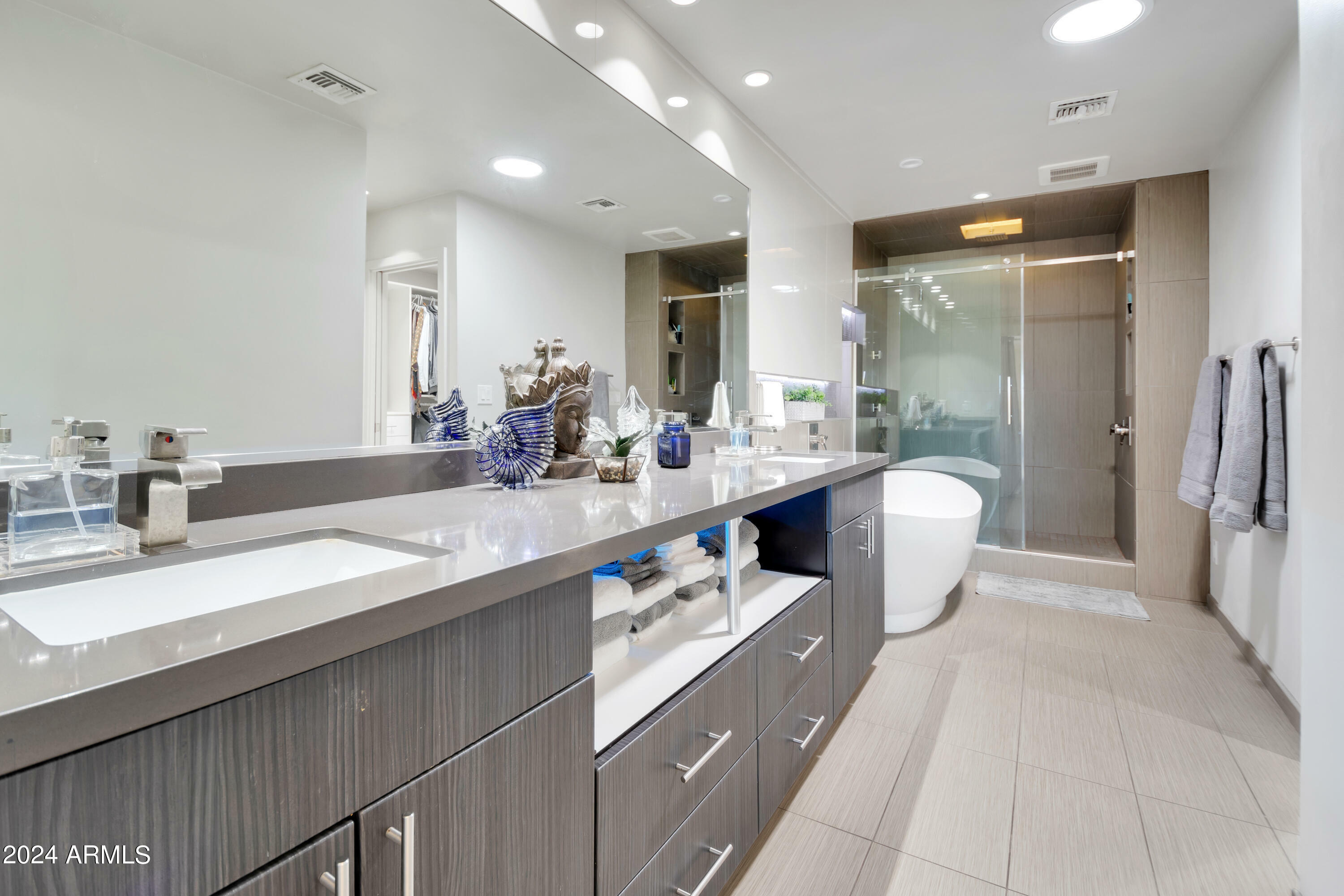 Property Photo: 9175 N 82 Street AZ 85258