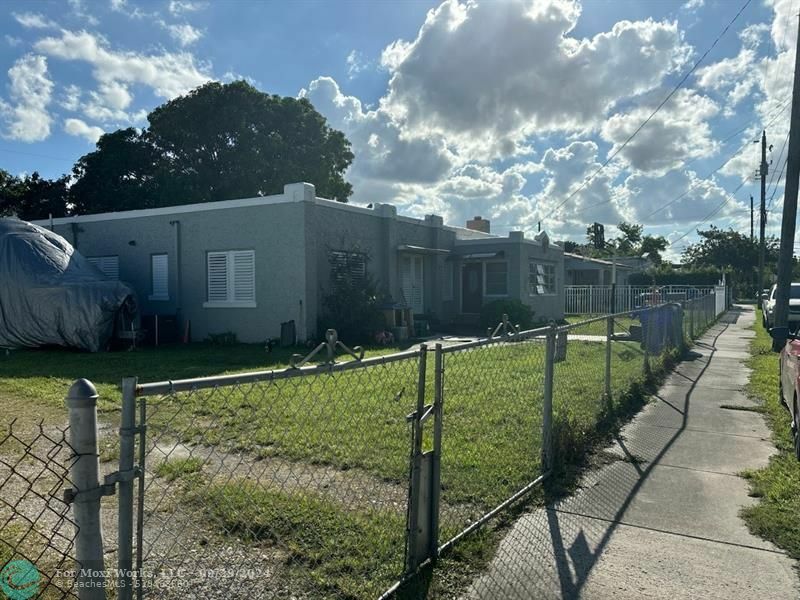 Property Photo:  3078 NW Flagler Ter  FL 33125 