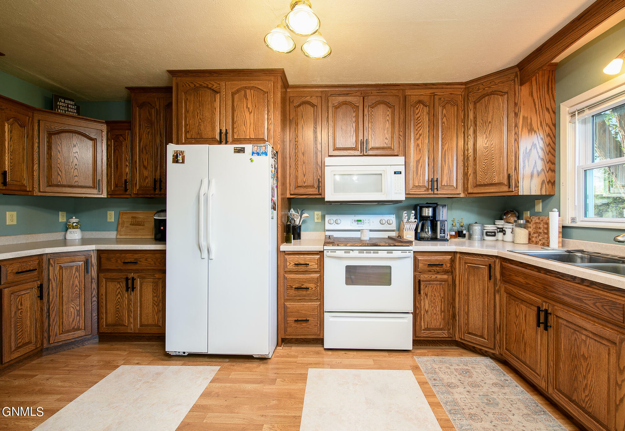 Property Photo:  1310 2nd Street  ND 58501 