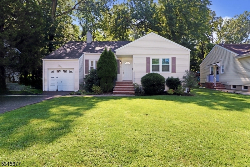 Property Photo:  35 Hampton Ter  NJ 07039 