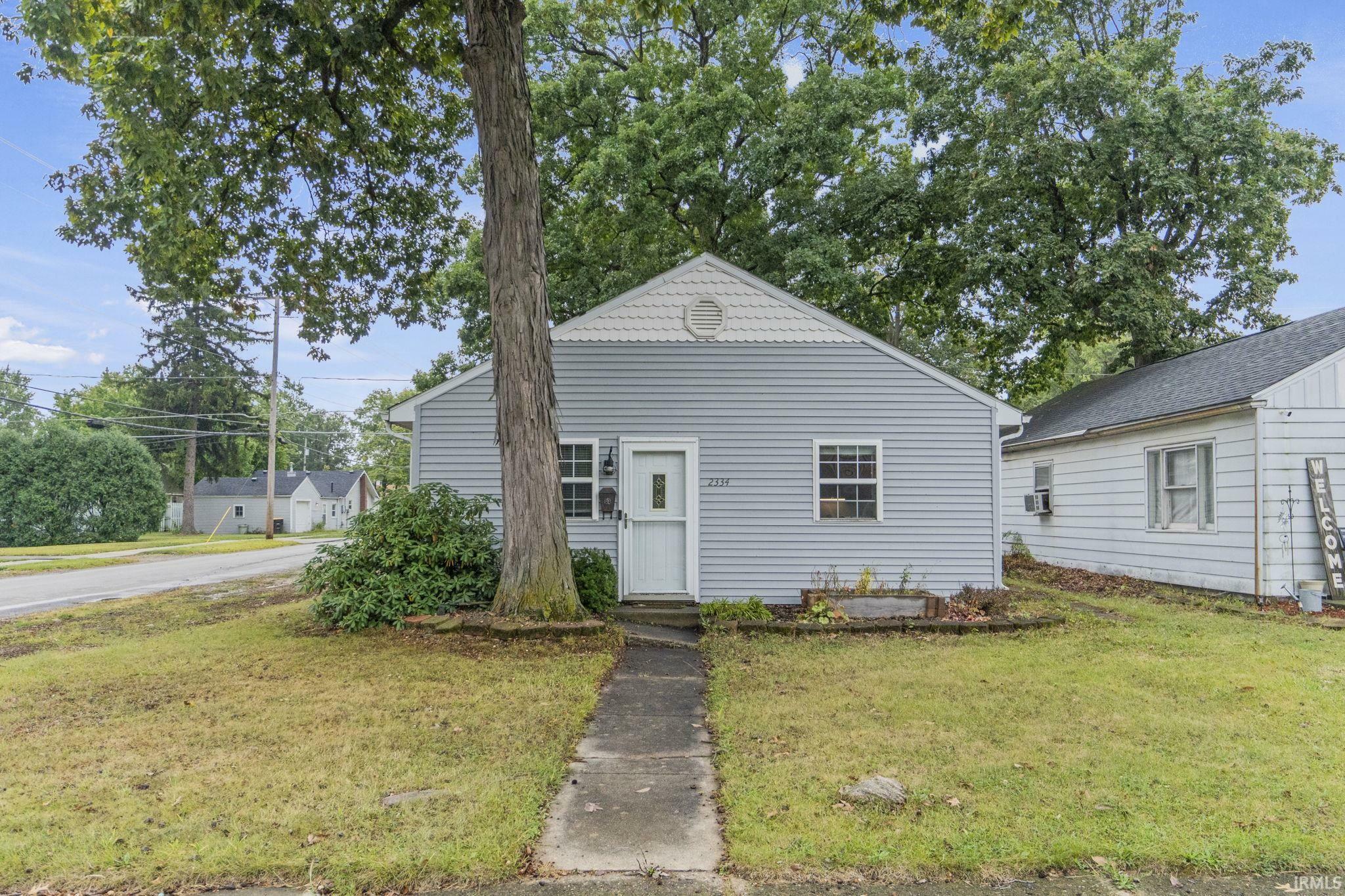 Property Photo:  2334 Vance Avenue  IN 46805-2316 