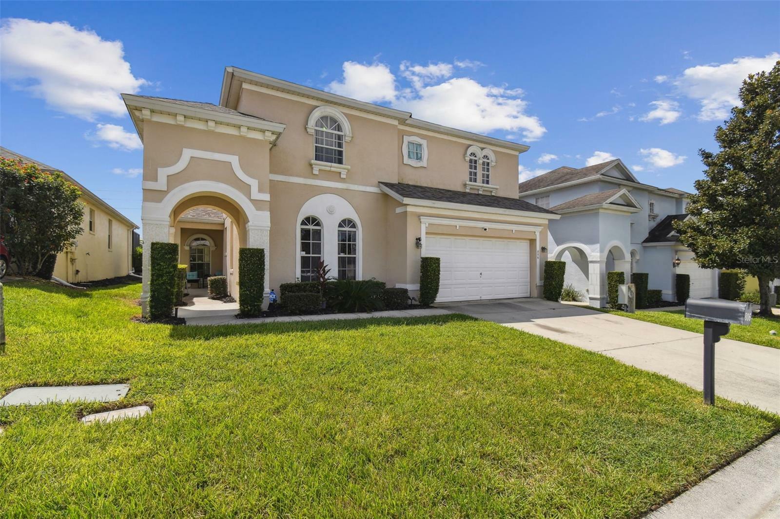 Property Photo:  806 Orista Drive  FL 33897 