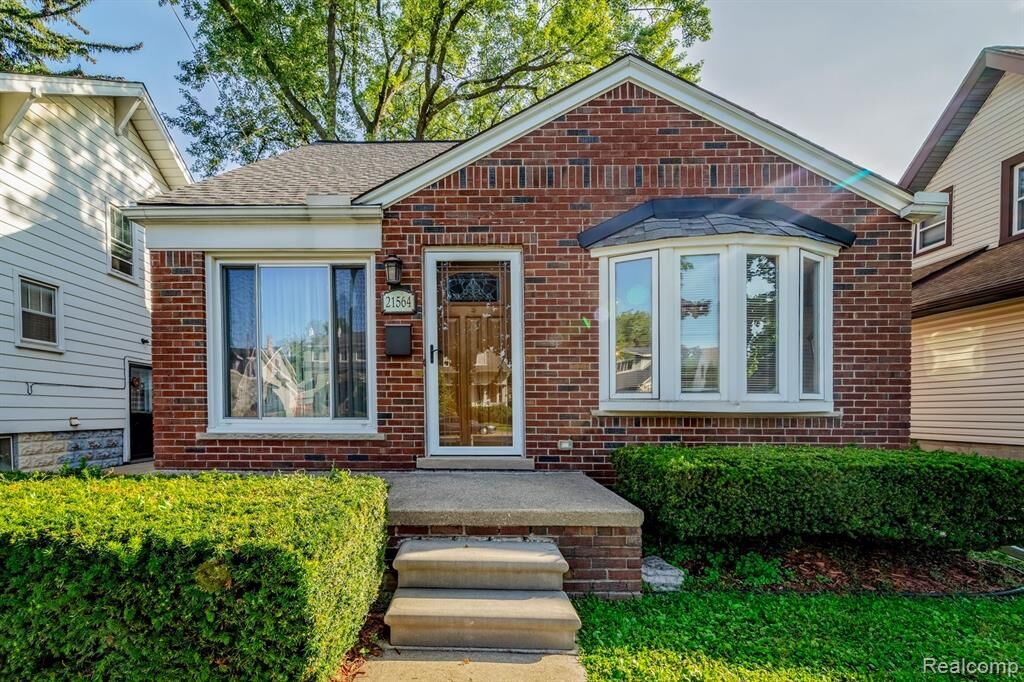 Property Photo: 21564 Francis Street MI 48124 2905