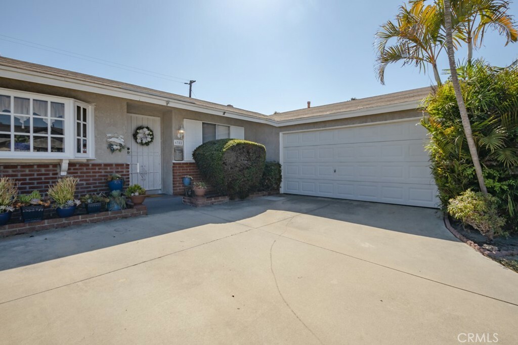 Property Photo:  6382 Yale Circle  CA 92647 