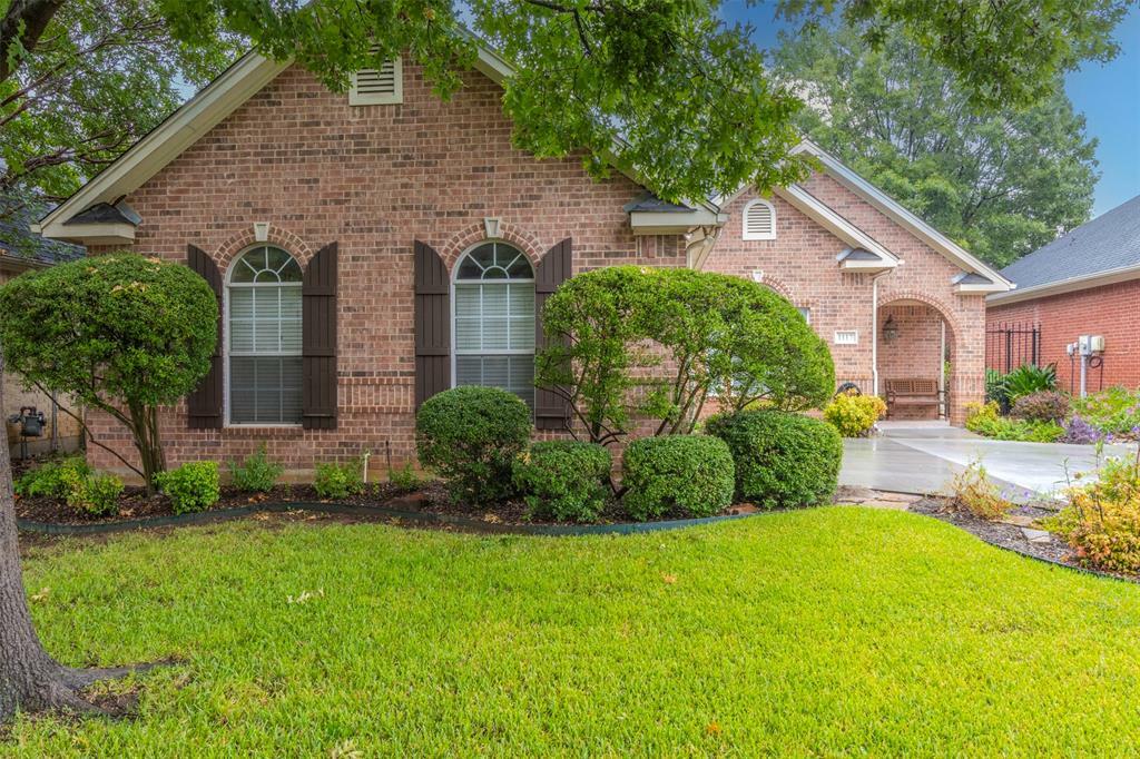 Photo de la propriété:  1117 Ellison Park Circle  TX 76205 