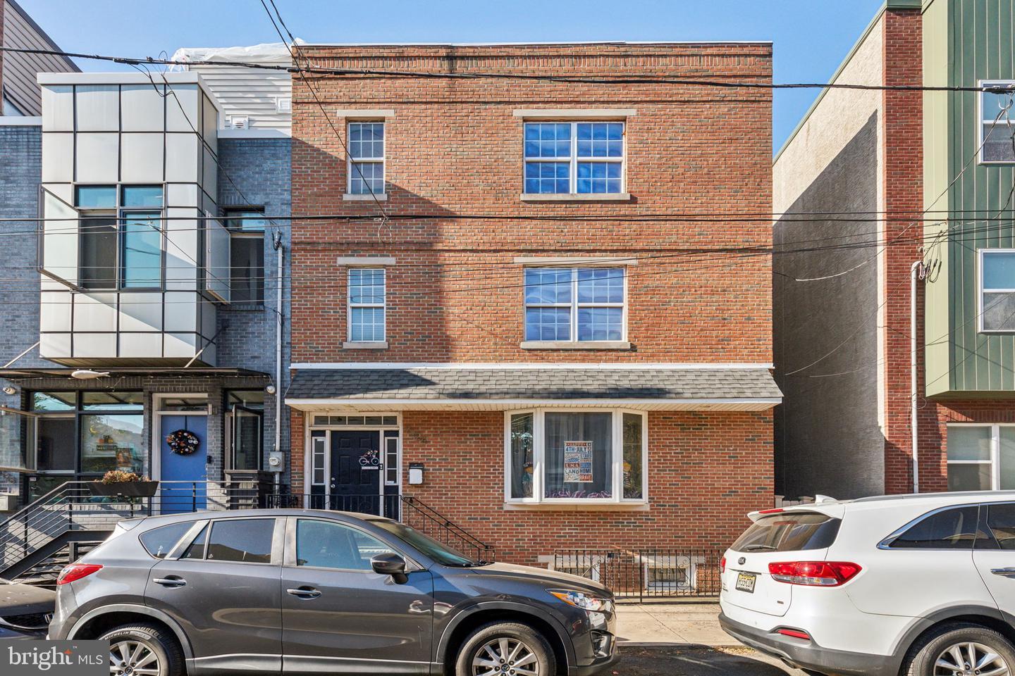Property Photo: 2124 E Susquehanna Avenue PA 19125