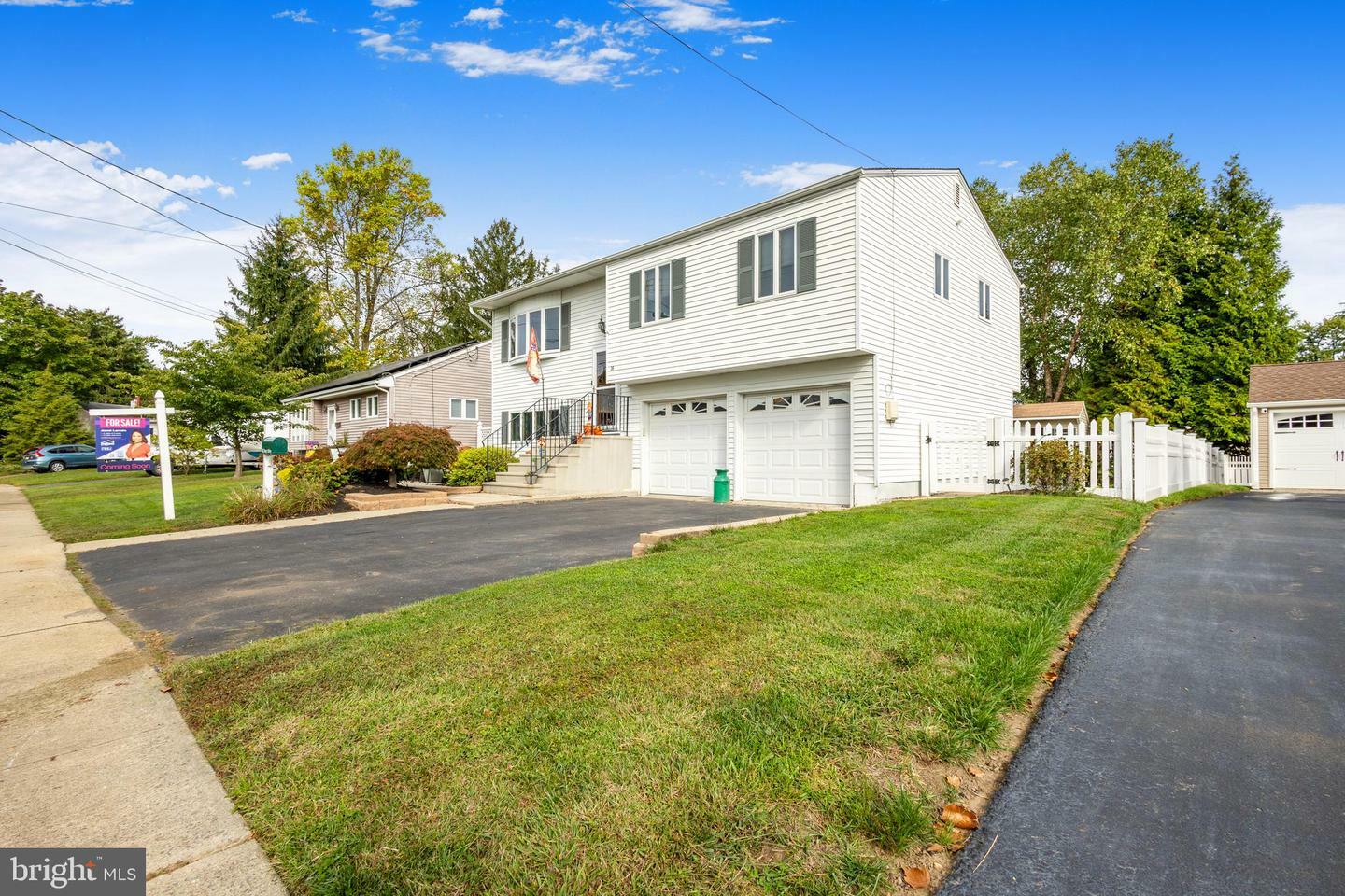 Property Photo:  36 Nancy Drive  NJ 08619 