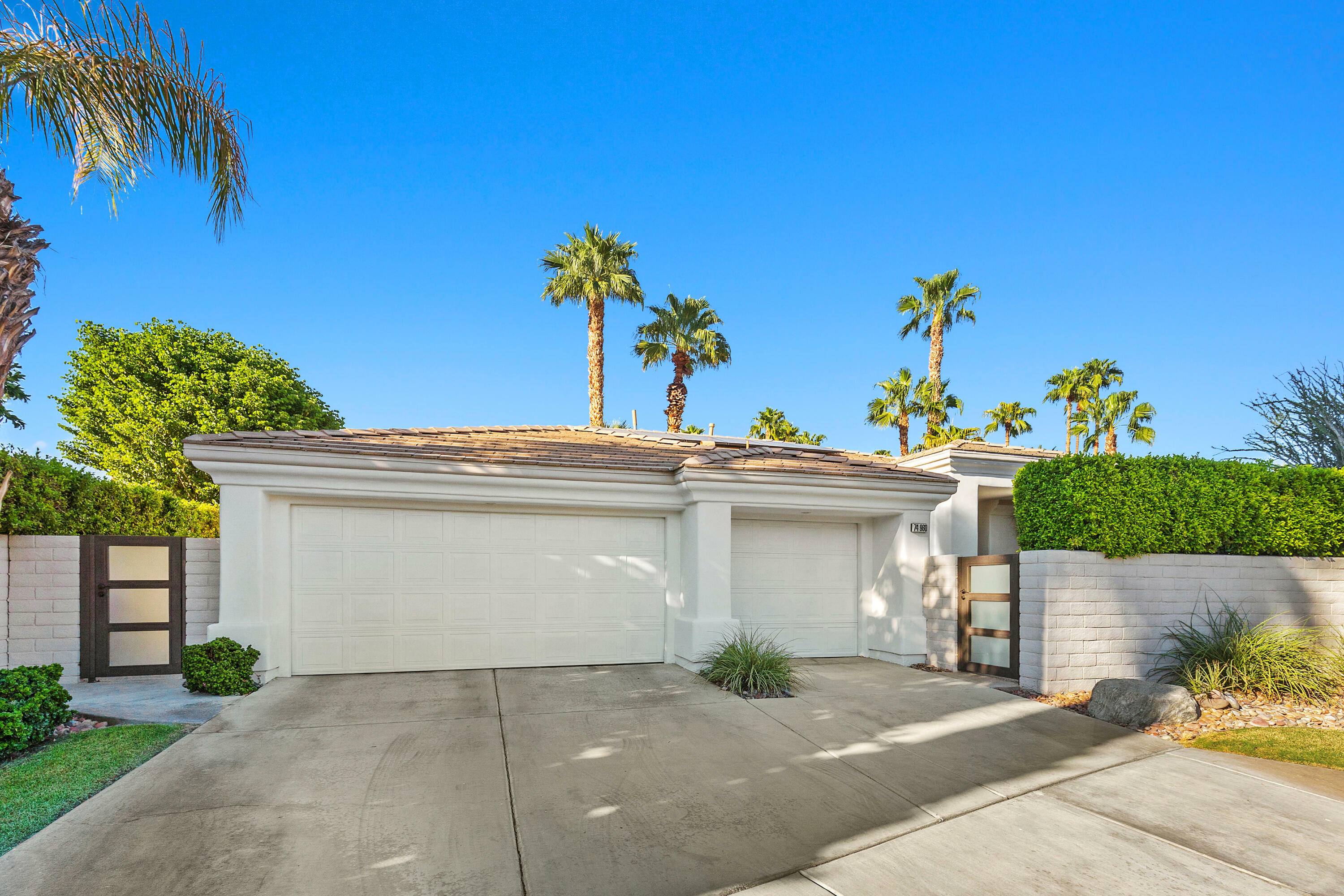 Property Photo:  74960 Verbena Court  CA 92210 