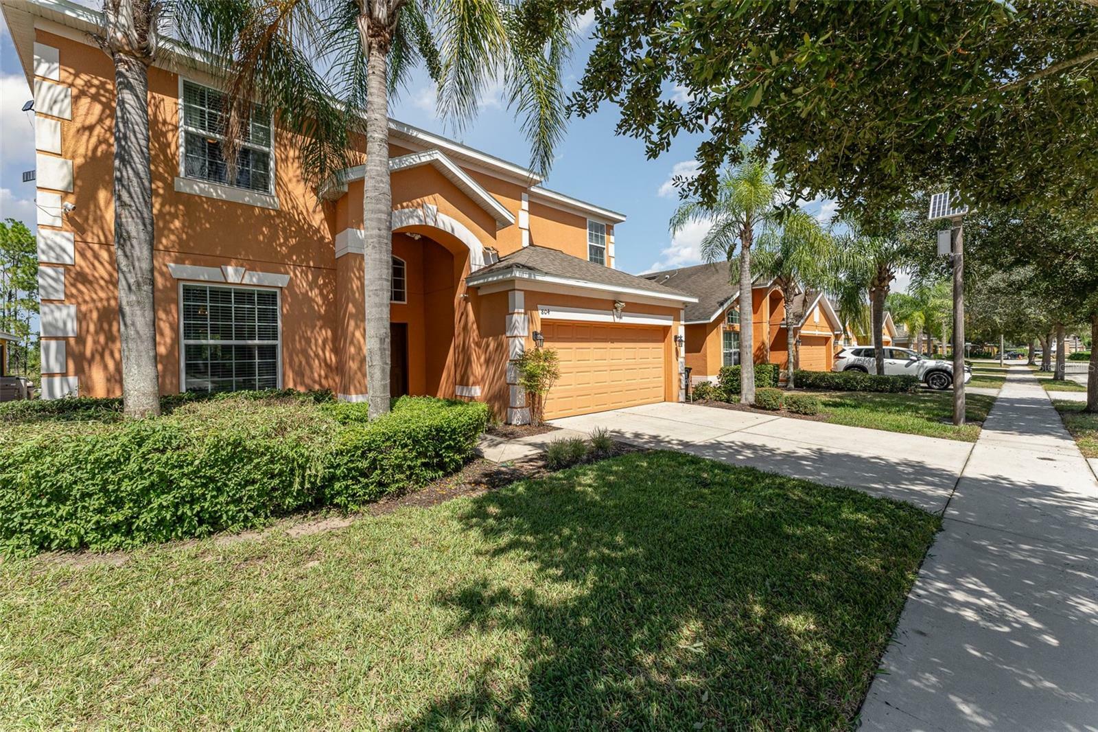 Property Photo:  804 Orange Cosmos Boulevard  FL 33837 