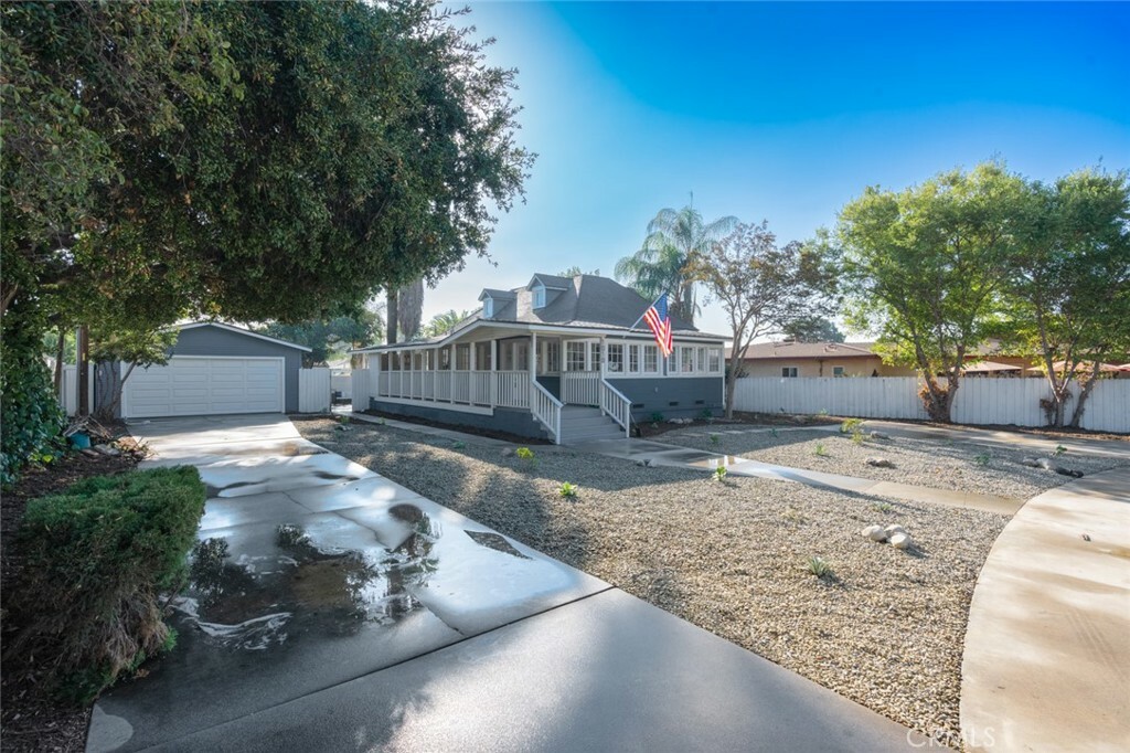 Property Photo:  1010 N San Antonio Avenue  CA 91762 