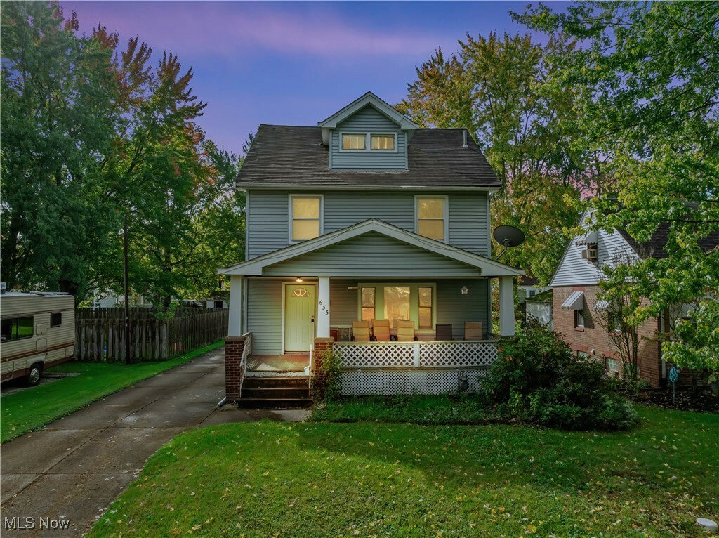 Property Photo:  635 Cambridge Avenue  OH 44035 