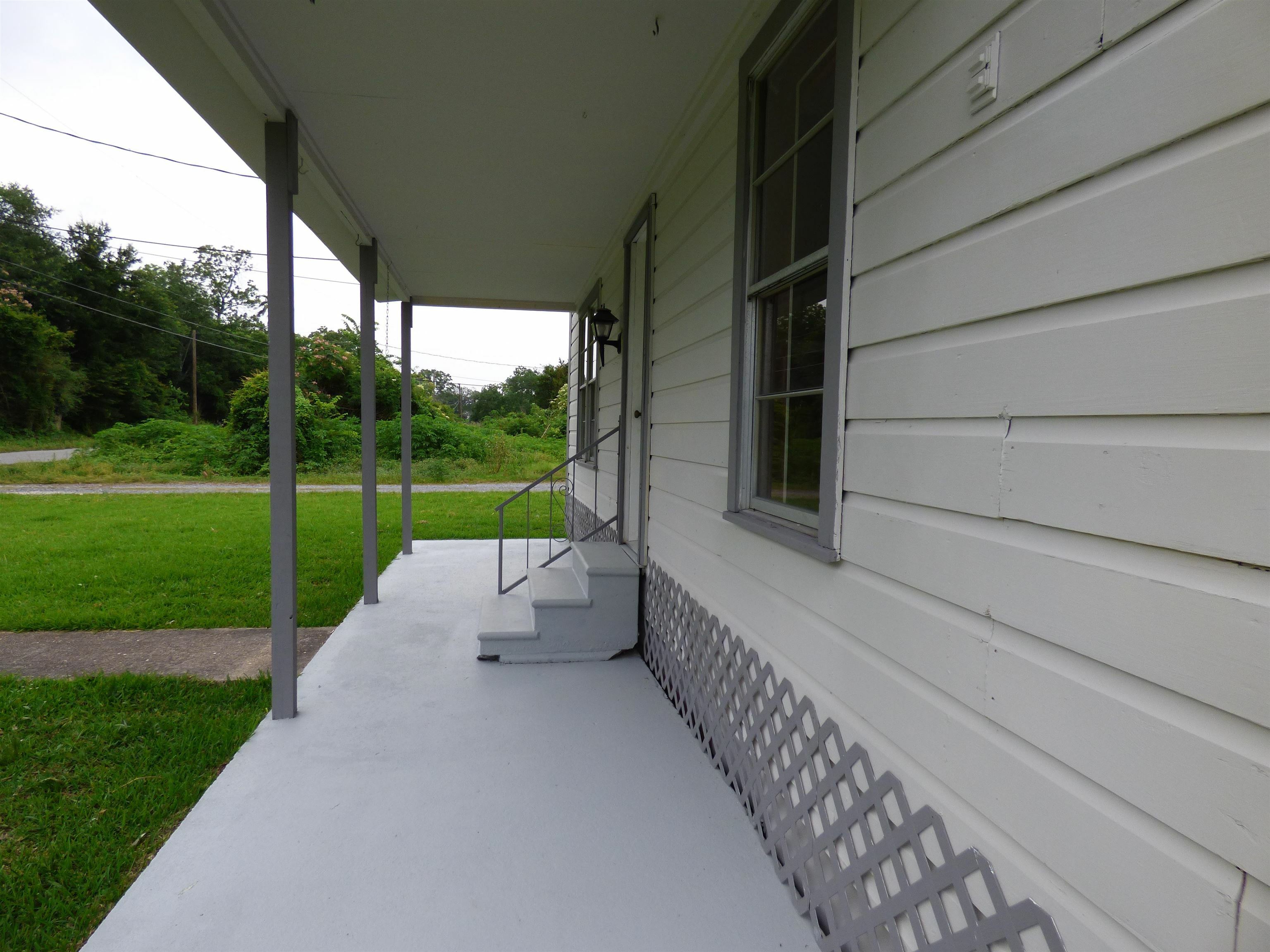 Property Photo:  209 Kentucky  TX 77630 