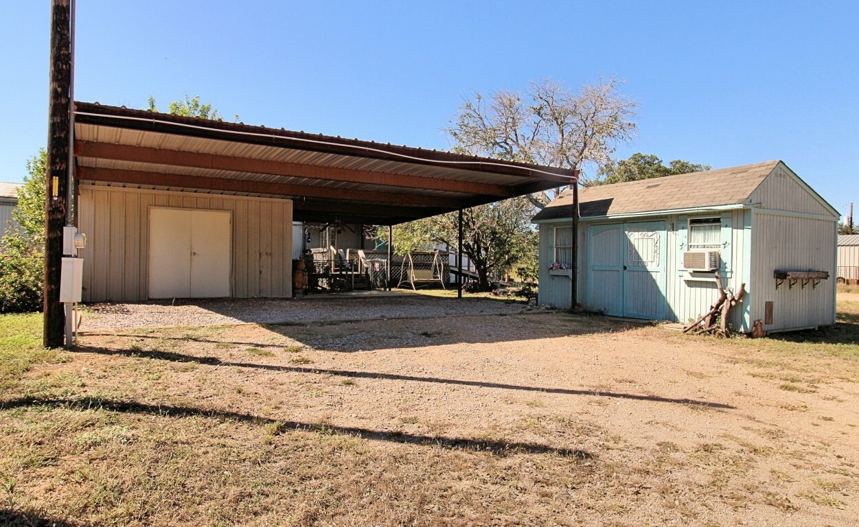 Property Photo:  125 Flyway Lane  TX 78639 