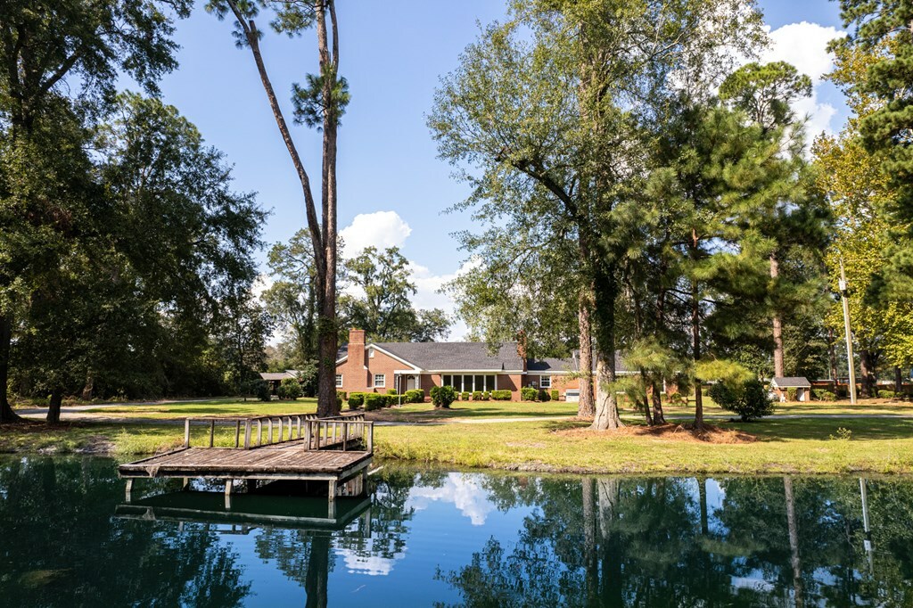 Property Photo:  321 SW Bainbridge Rd  GA 31730 