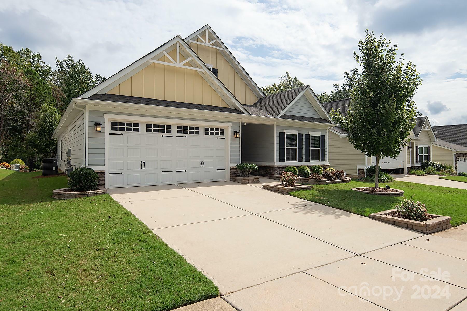 Property Photo:  10035 Lilac Court  NC 28215 