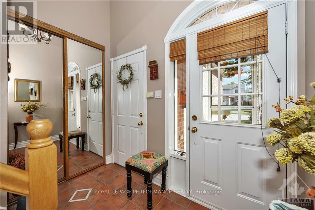 Property Photo:  1694 Toulouse Crescent  ON K1C 6K3 