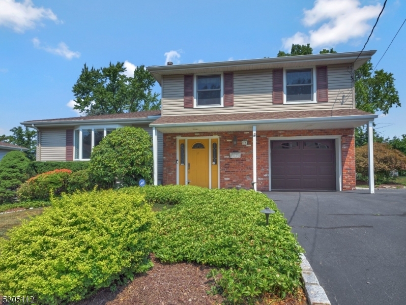 Property Photo: 16 Stirling Ln NJ 07470