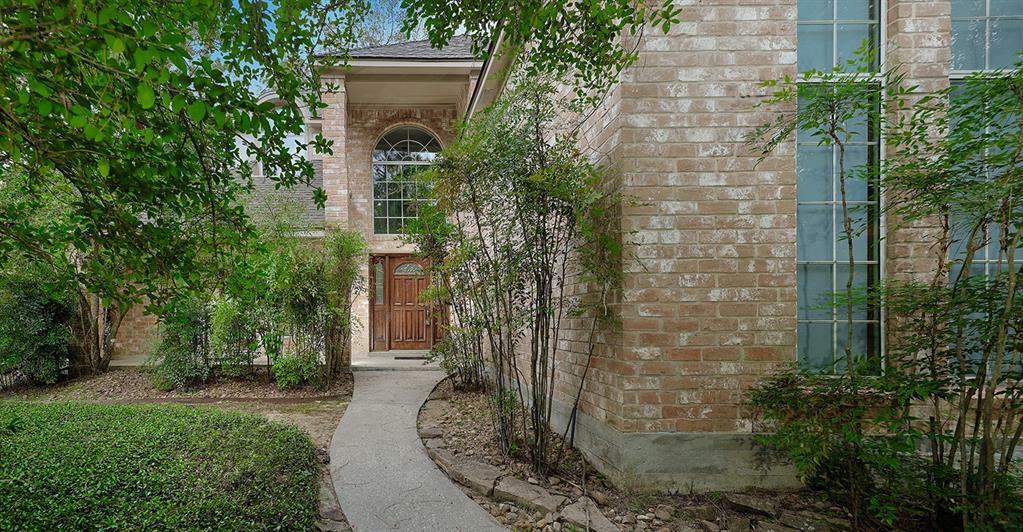 Property Photo:  5 Meadowfair Court  TX 77381 