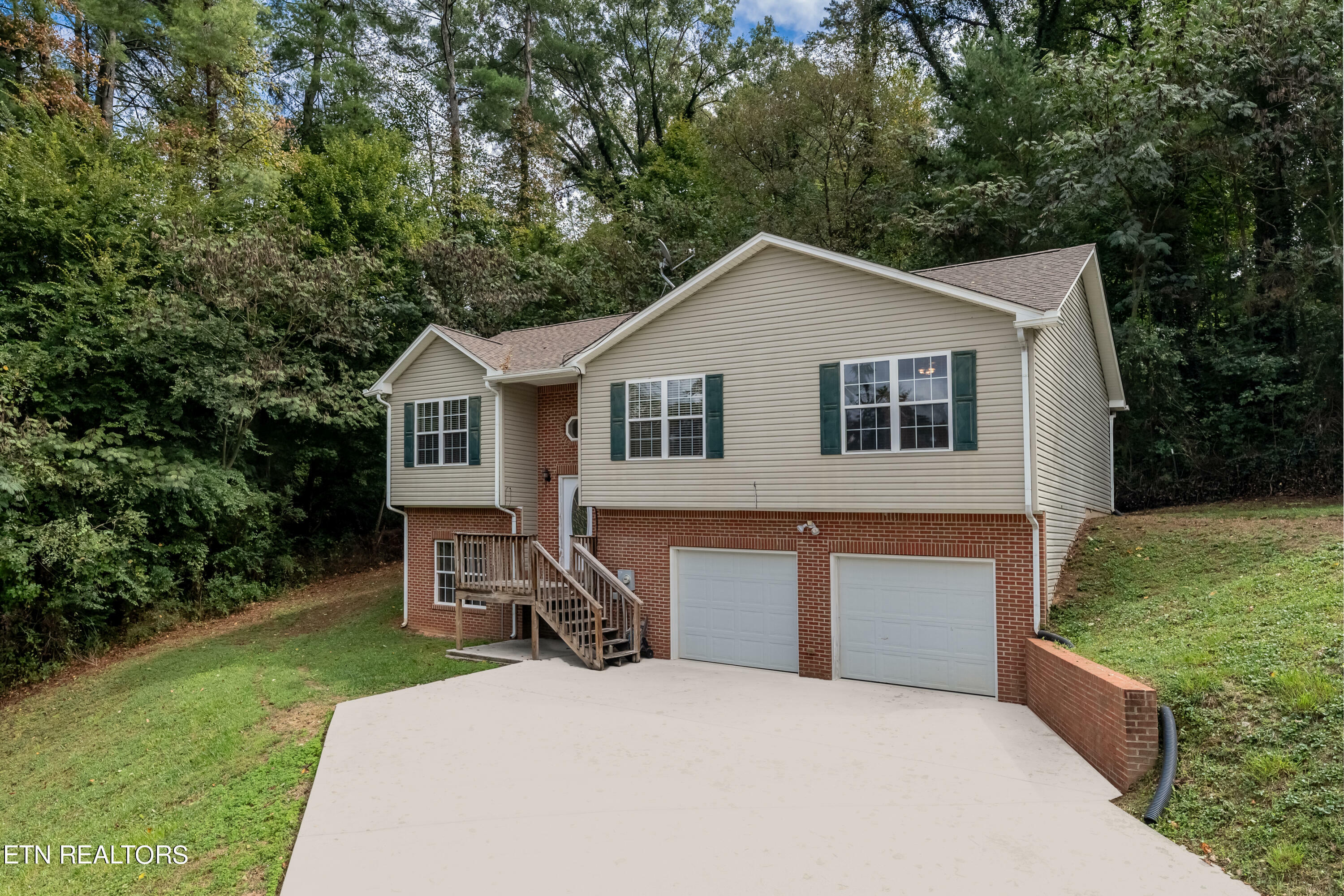 Property Photo:  132 Bettis Lane  TN 37763 