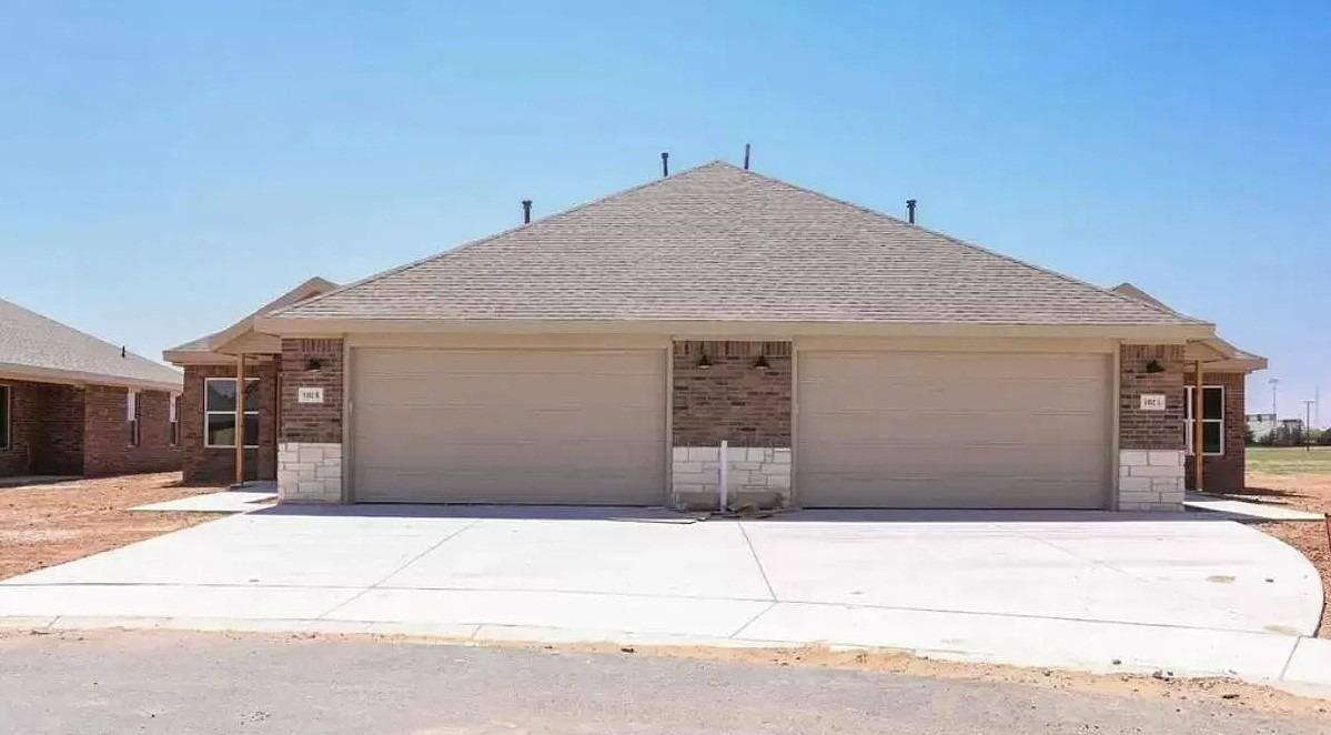 Property Photo:  1503 Ave O  TX 79363 