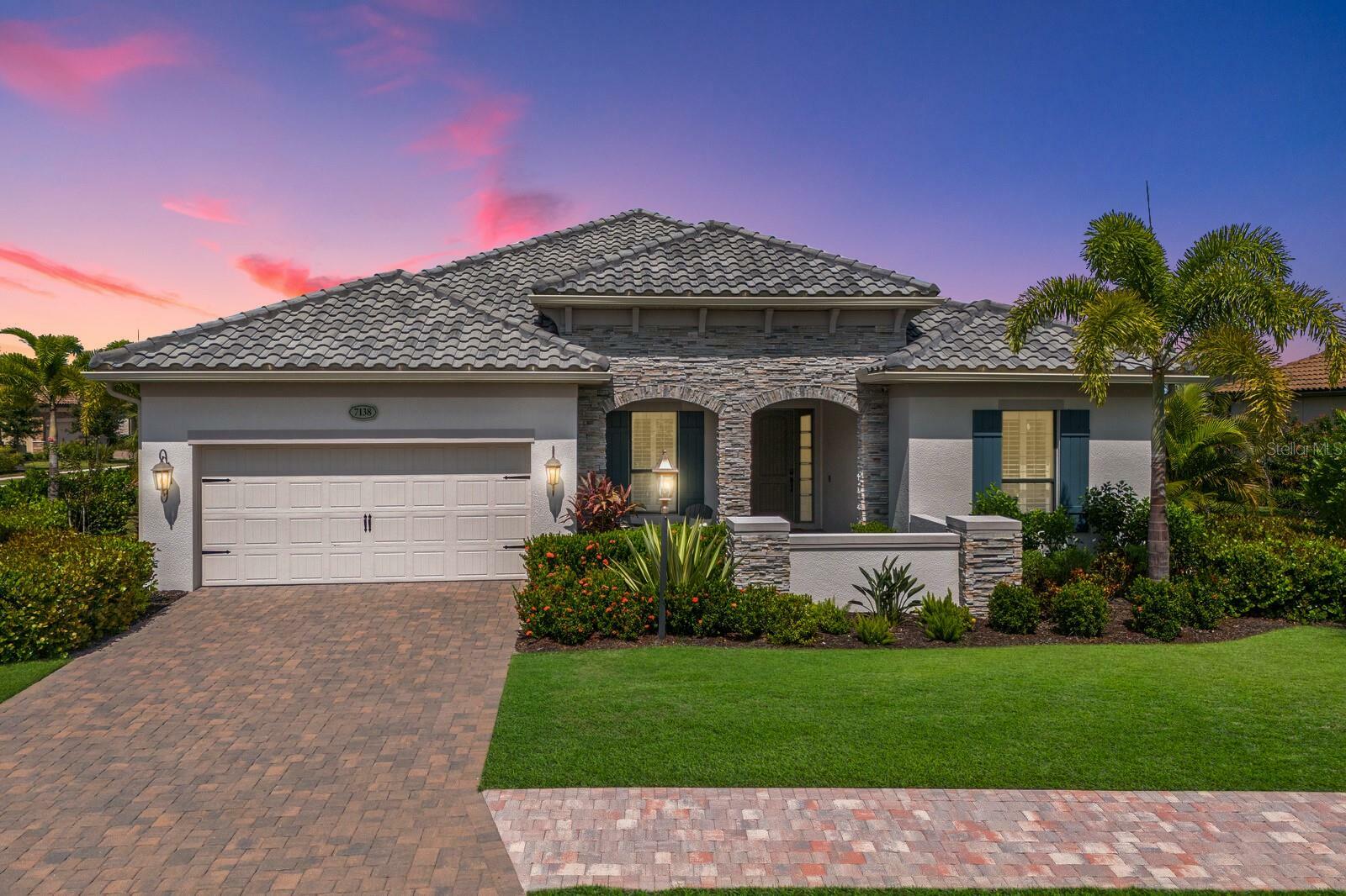 Property Photo:  7138 Prestbury Circle  FL 34202 