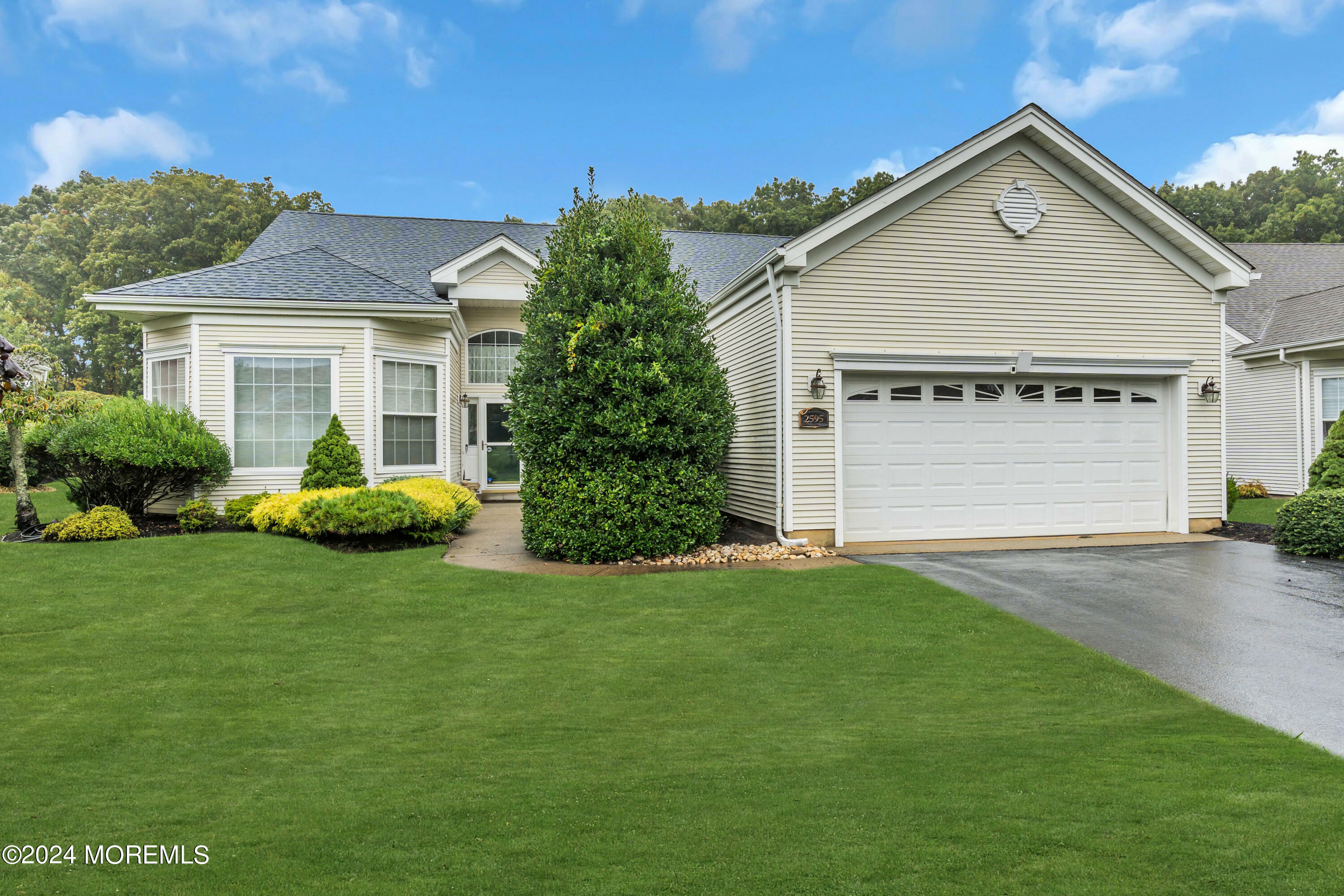 Property Photo:  2595 Lantern Light Way  NJ 08736 