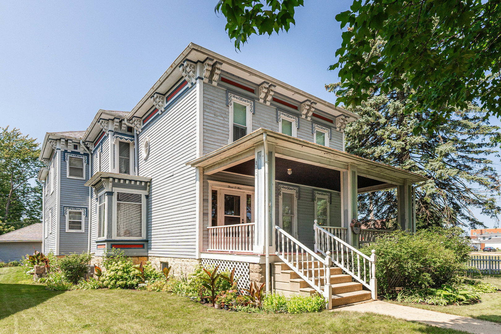Property Photo: 305 S 3rd Street IL 60115