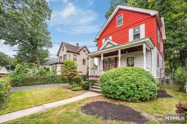 Property Photo:  26 Oakland Street  NJ 07631 