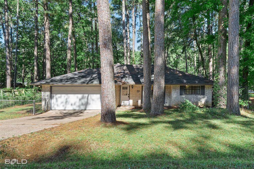 Property Photo:  316 Short Leaf Drive  LA 71037 