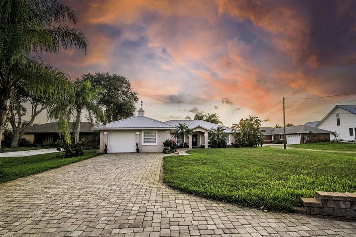 Property Photo: 6331 Salado Rd FL 32080