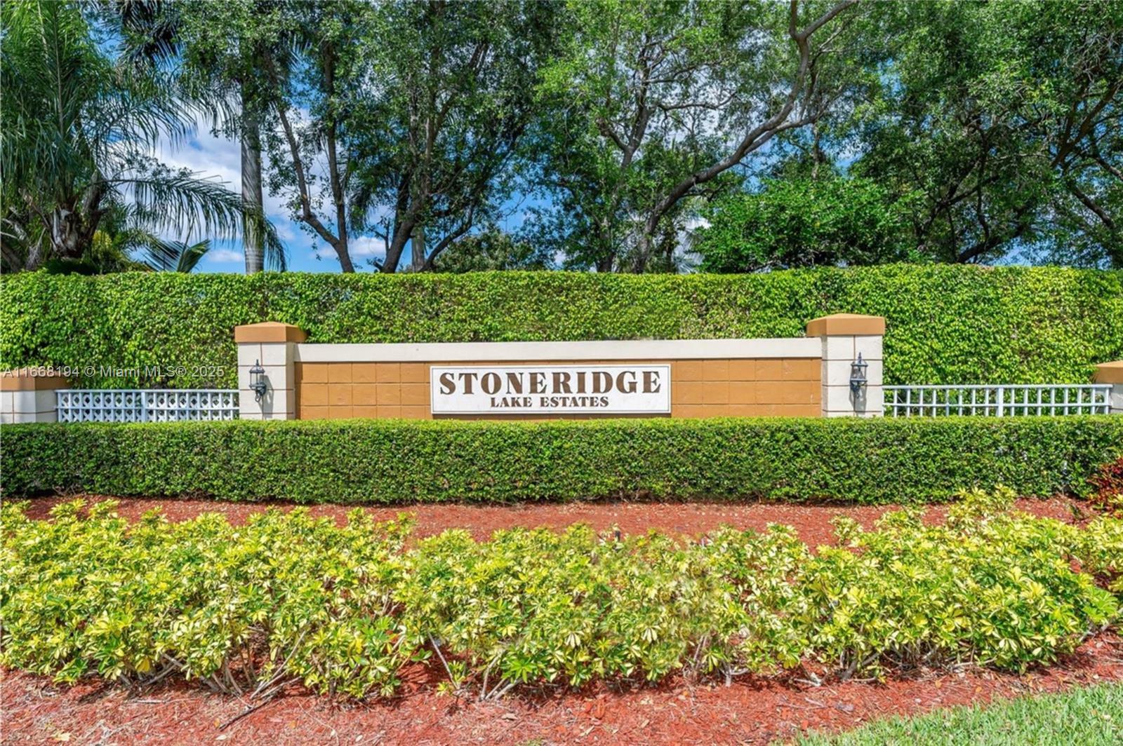 Property Photo: 16547 Mariposa Cir S FL 33331