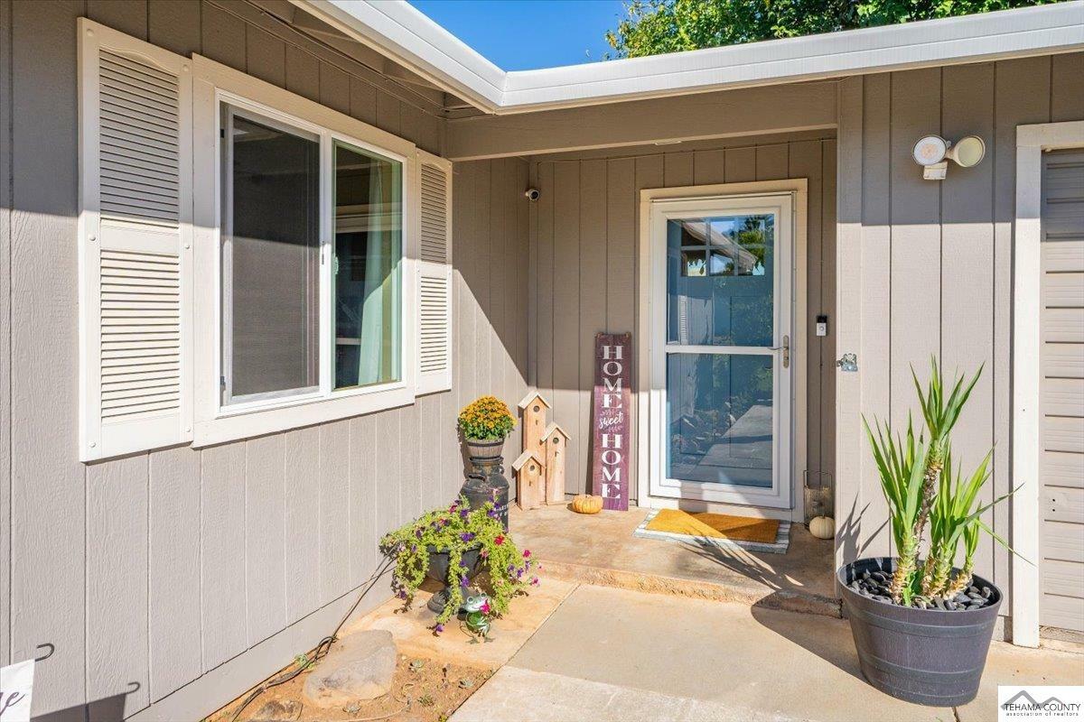 Property Photo:  690 Nicklaus Avenue  CA 96080-4714 