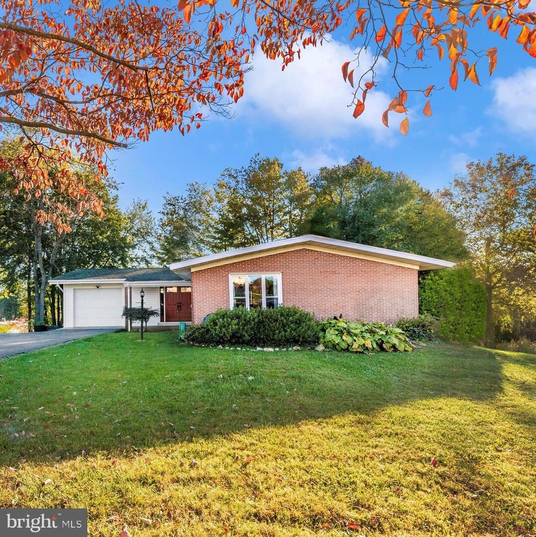 Property Photo:  4505 Willow Tree  MD 21769 