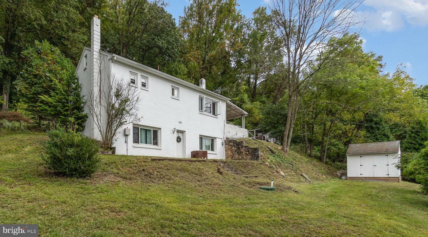 Property Photo:  826 Friedensburg Road  PA 19606 